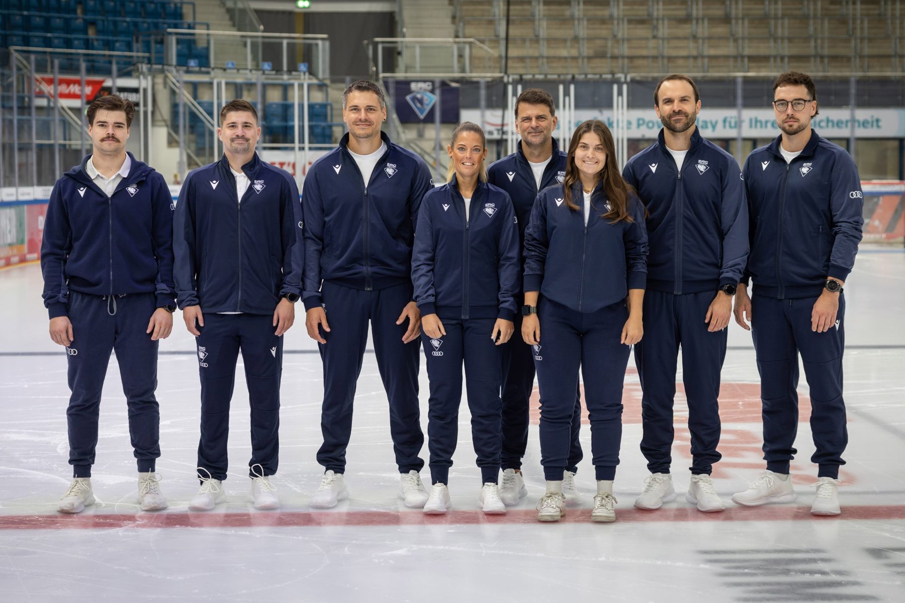 Medical Team des ERC Ingolstadt 2026 auf dem Eis